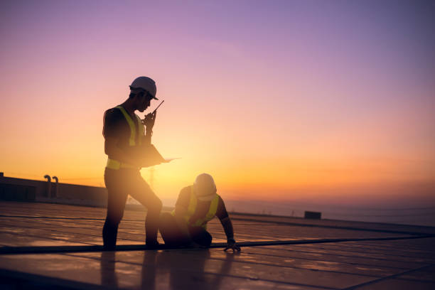 Best Residential Roofing Contractor  in Petersburg, IL